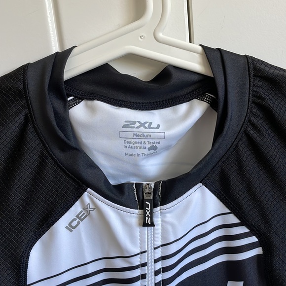 2XU - Compression Tri Singlet - Picture 3 of 7